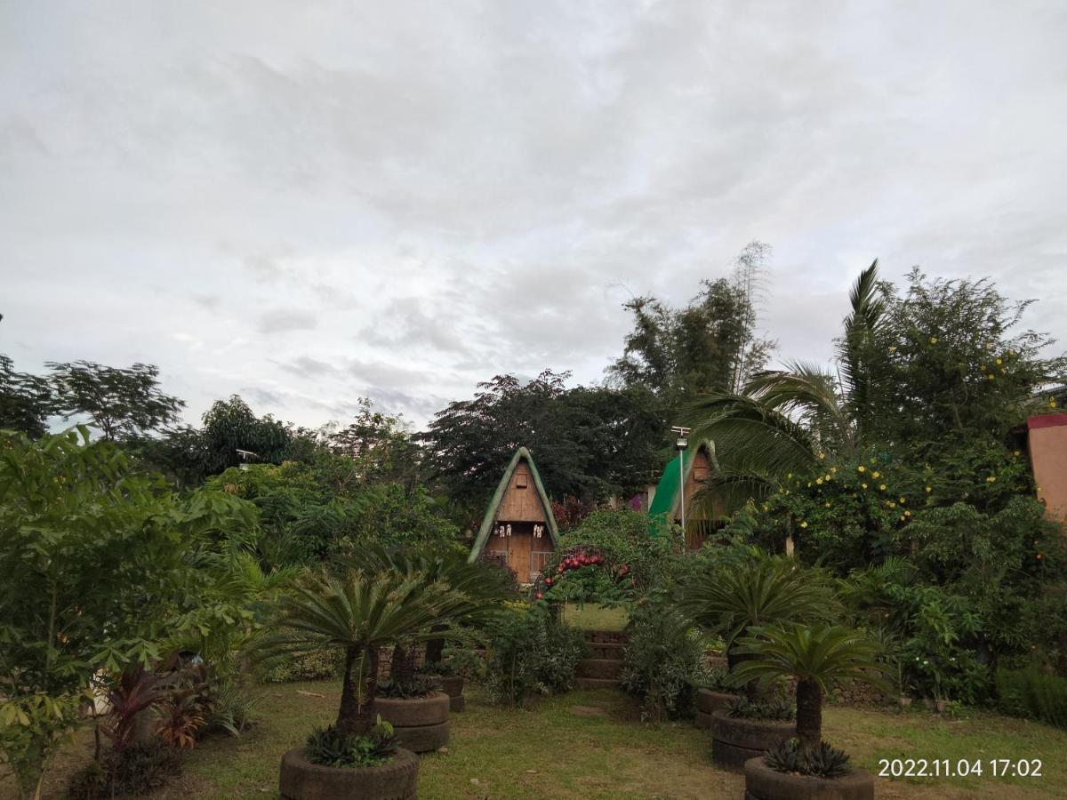 Hotel Casa De Robles Tanay Rizal Extérieur photo
