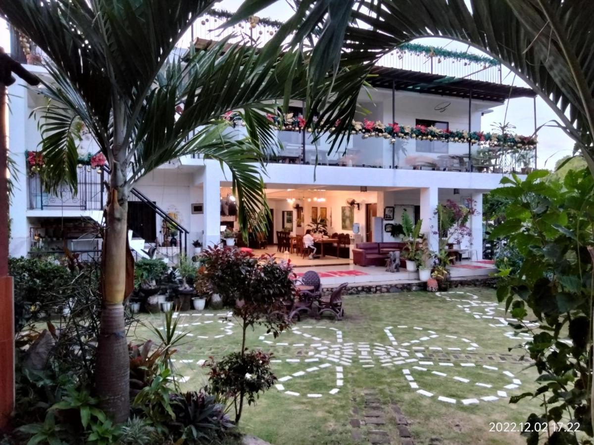 Hotel Casa De Robles Tanay Rizal Extérieur photo
