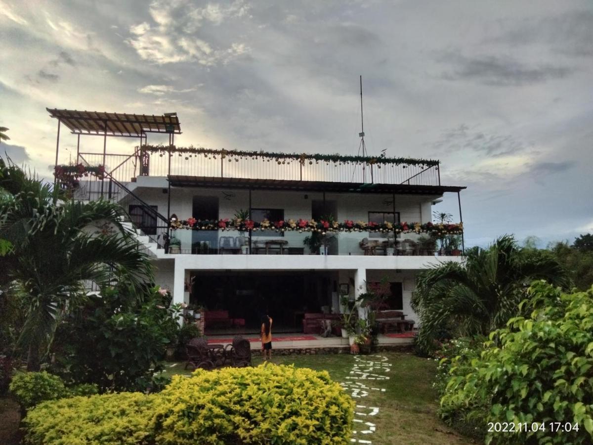 Hotel Casa De Robles Tanay Rizal Extérieur photo